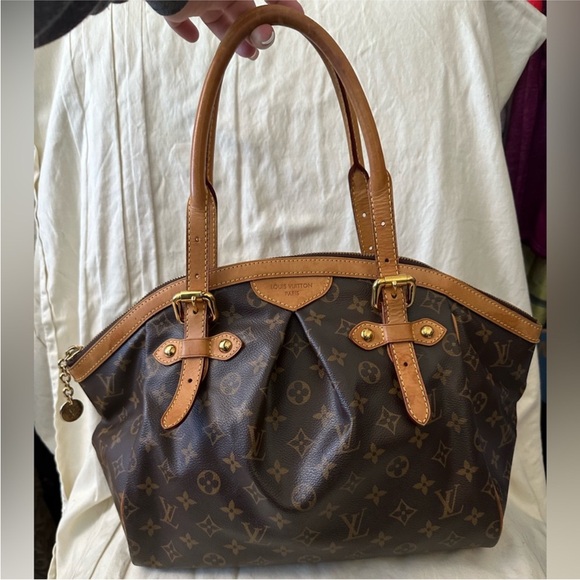 Louis Vuitton Handbags - Louis Vuitton Brown Monogram Shoulder Bag